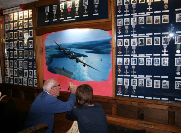 Les Munro Dambusters Inn IMG_9916