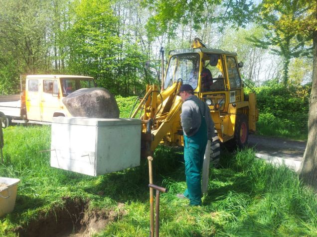 AJ-E stone installation